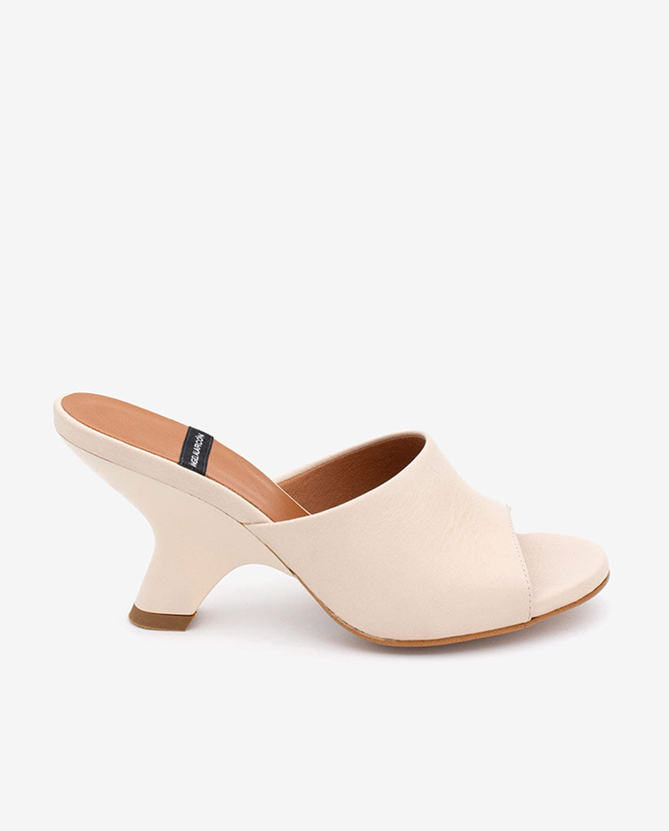 LILY - Mules con tacón de diseño de piel – Talla 35 – Ángel Alarcón