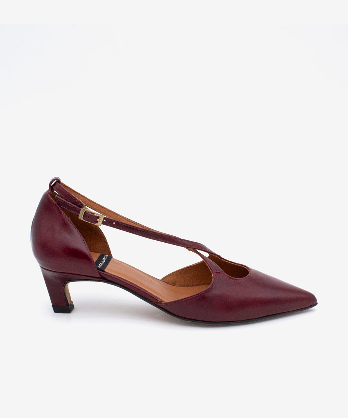 JOLIE – Zapato de pala y talón con cierre cruzado y tacón mini de piel con brillo – Talla 35 – Ángel Alarcón