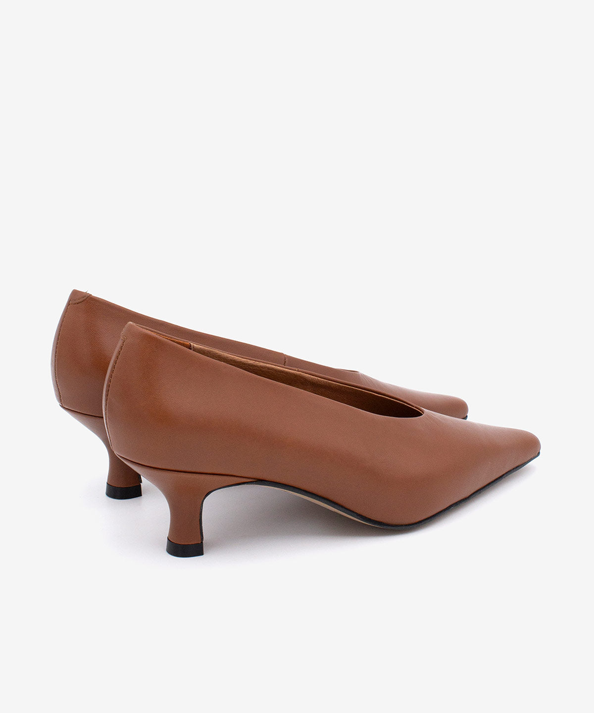 NOLA - Salón de mujer cómodo de piel con tacón fino medio – marrón – Talla 36 – Ángel Alarcón