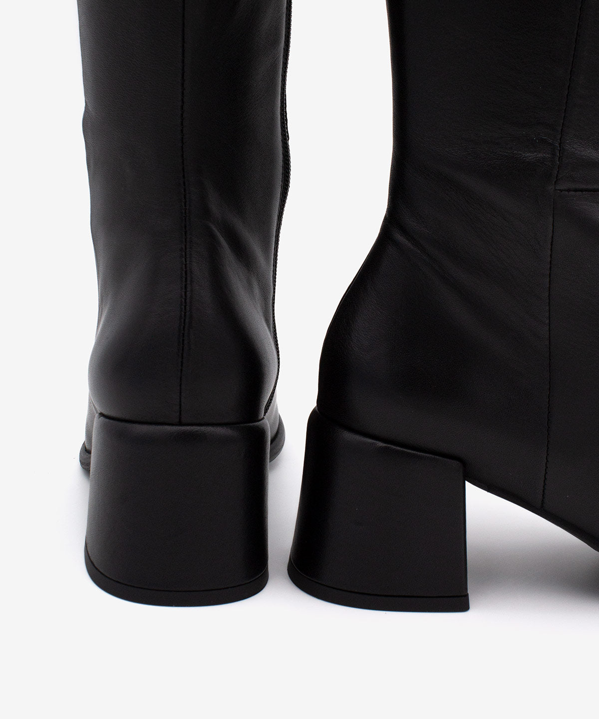 YTIA – Bota de caña alta con tacón bajo cómodo de piel – negro – Talla 40 – Ángel Alarcón
