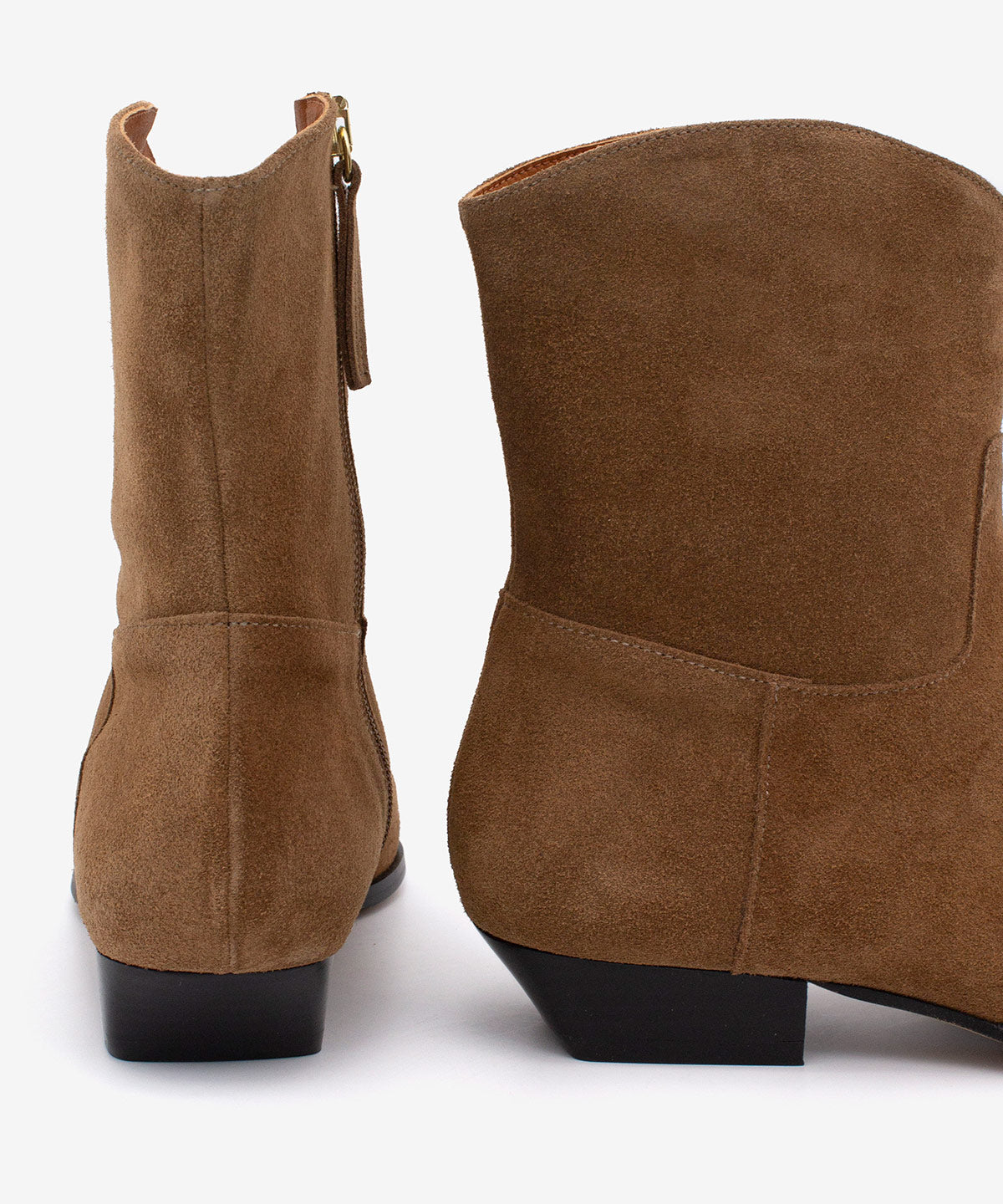 LAURIE – Botín de mujer tipo cowboy con cremallera interna de serraje – camel – Talla 40 – Ángel Alarcón