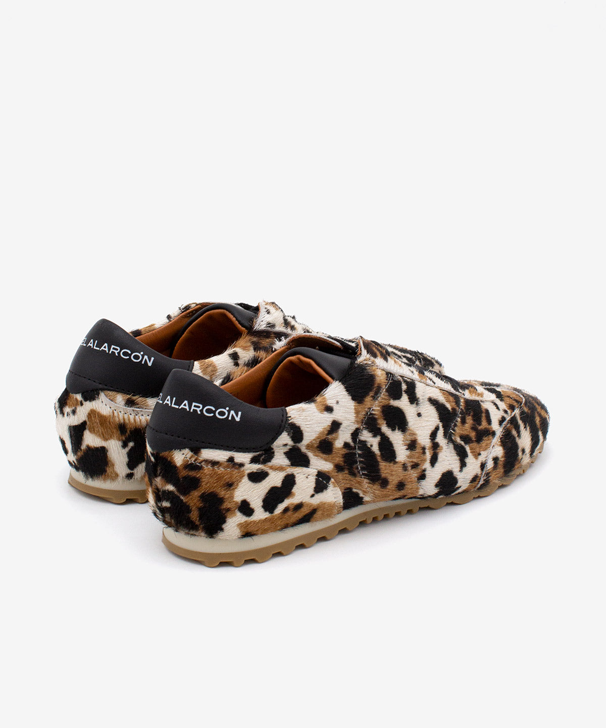 KESIA - Sneaker de mujer de pelo poni print vaca con suela de goma - Zapatos Negros - Zapatos de mujer Ángel Alarcón - Women Shoes 2026