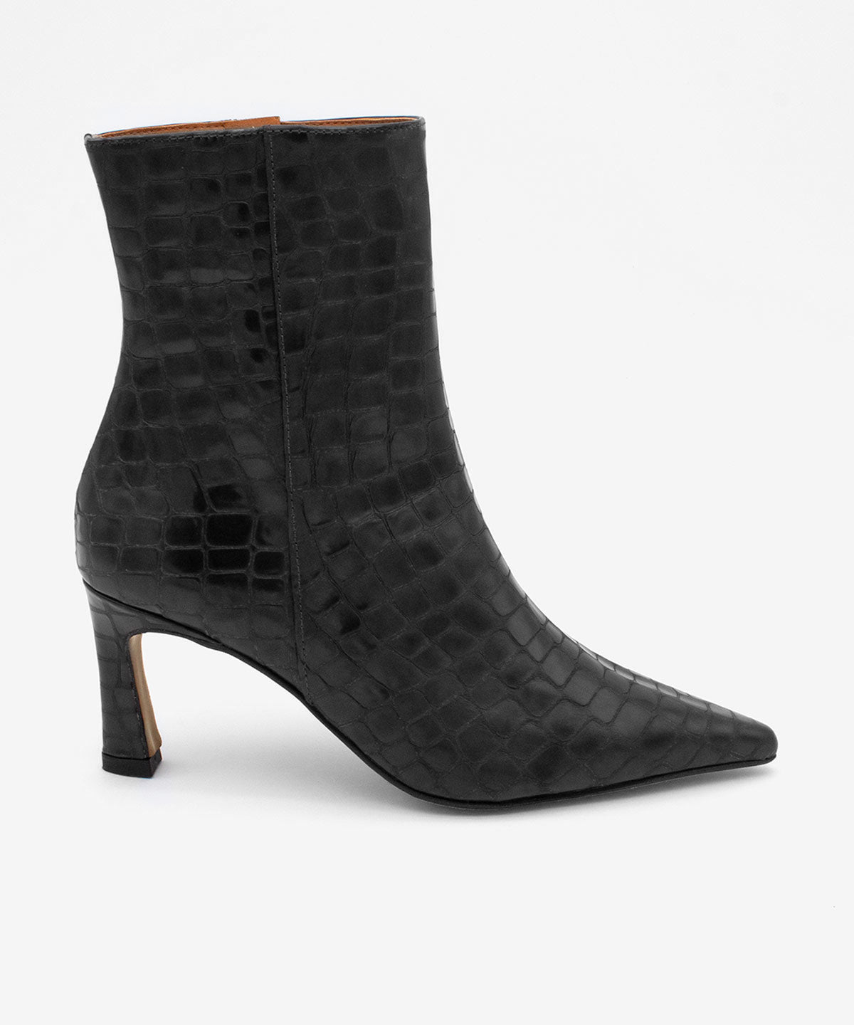 ZAIRA – Botín de mujer con tacón fino en piel print croco – negro – Talla 39 – Ángel Alarcón