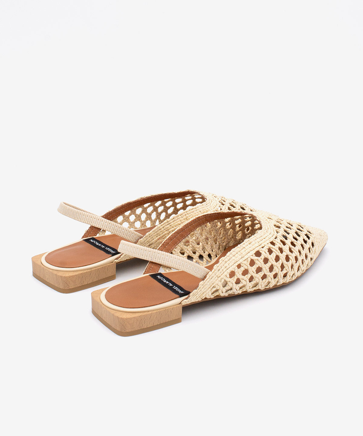 GAIA – Bailarina destalonada plana de rafia calda – beige – Ángel Alarcón