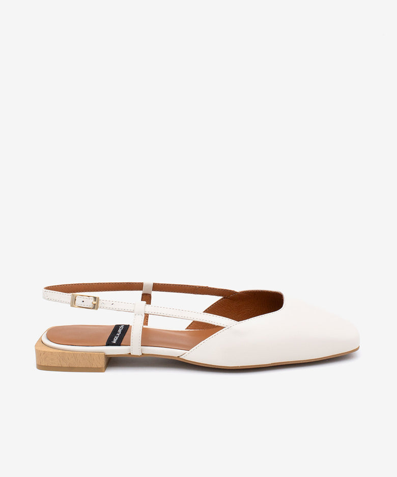 GIADA – Bailarina destalonada con tacón plano cuadrado – blanco – Talla 36 – Ángel Alarcón