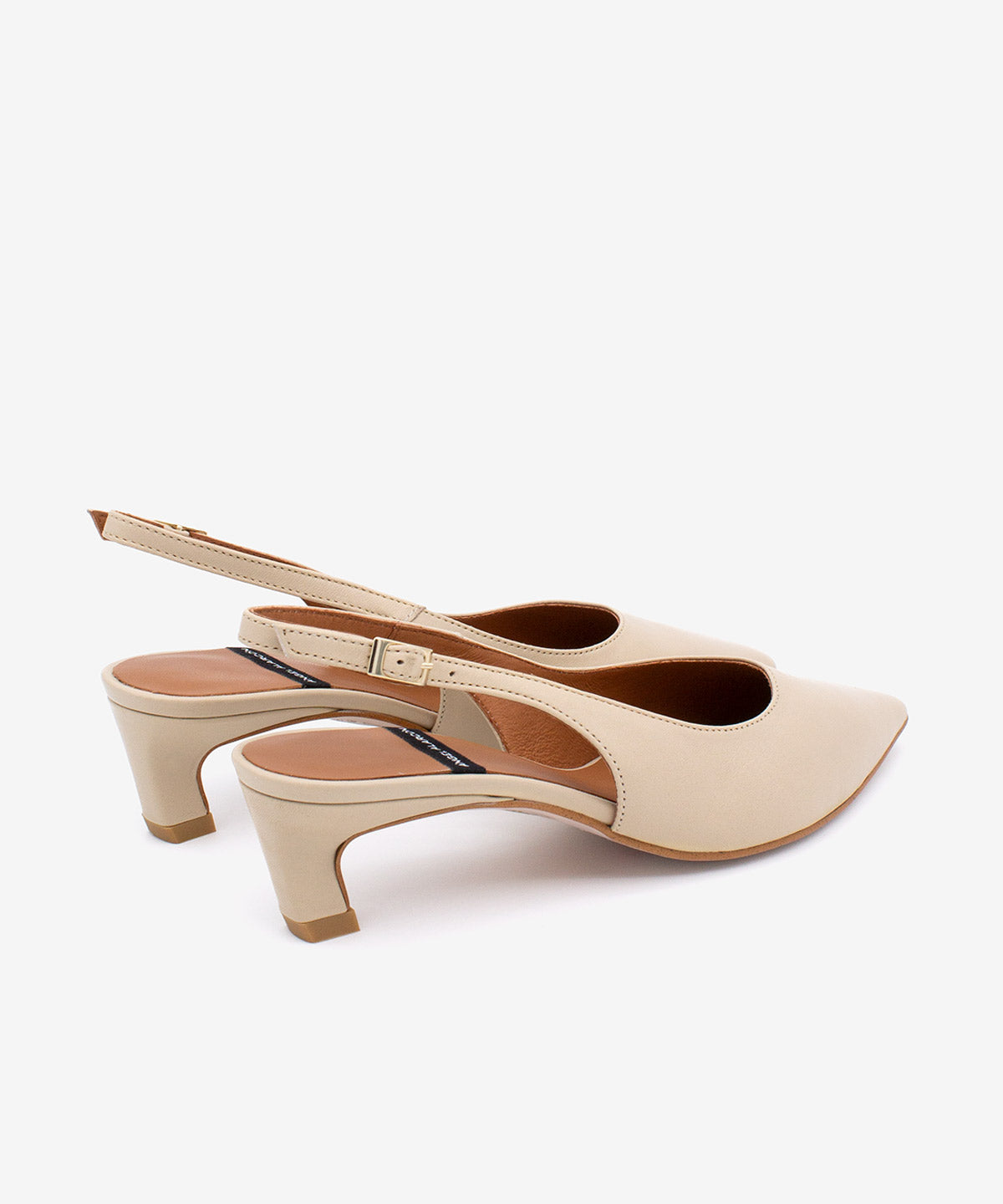 SUZANNE – Salón destalonado con tacón bajo de piel grano suave – blanco – Talla 35 – Ángel Alarcón