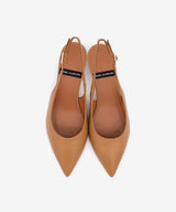 SUZANNE – Salón destalonado con tacón bajo de piel grano suave – blanco – Talla 39 – Ángel Alarcón