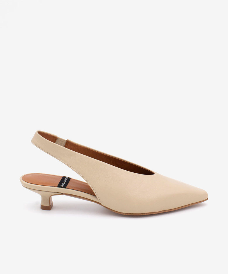 SONIA – Salón destalonado con tacón bajo de piel grano suave – Talla 36 – Ángel Alarcón