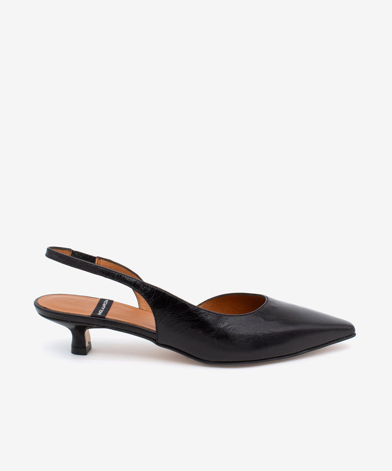 FABIANA – Salón destalonado con tacón bajo de piel texturizada – negro – Talla 35 – Ángel Alarcón