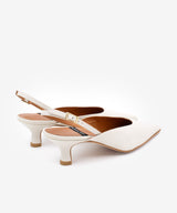CARLA - Salón destalonado de mujer con tacón bajo de vestir de piel grano suave - Zapatos blancos - Zapatos de mujer Ángel Alarcón - Women Shoes 2026