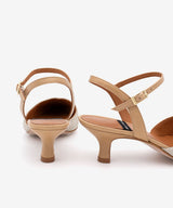 EMILIA – Salón con talón descubierto sujeto al tobillo con tacón bajo – beige – Talla 38 – Ángel Alarcón