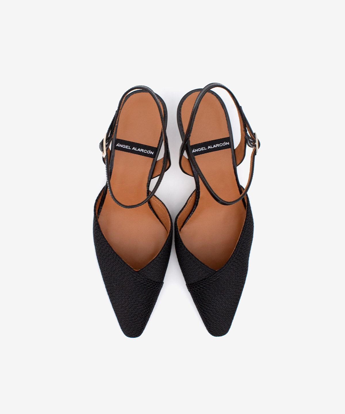 EMILIA – Salón con talón descubierto sujeto al tobillo con tacón bajo – negro – Talla 36 – Ángel Alarcón