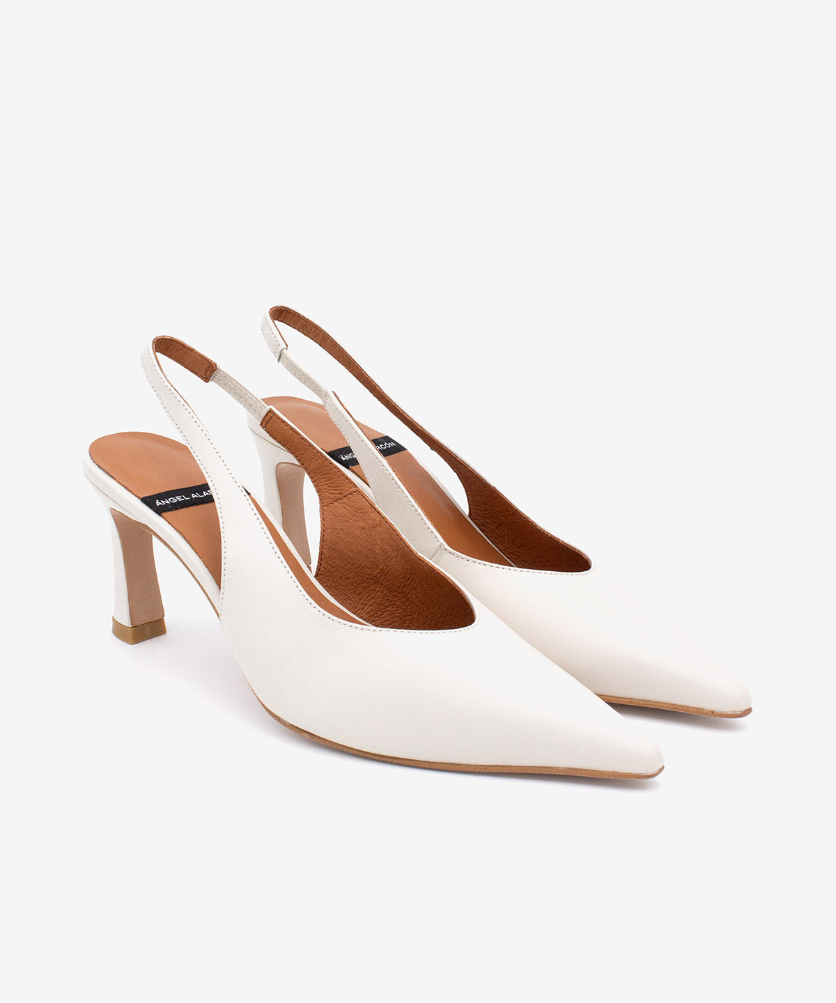 NARA – Stiletto destalonado con tacón alto de piel suave – Talla 38 – Ángel Alarcón
