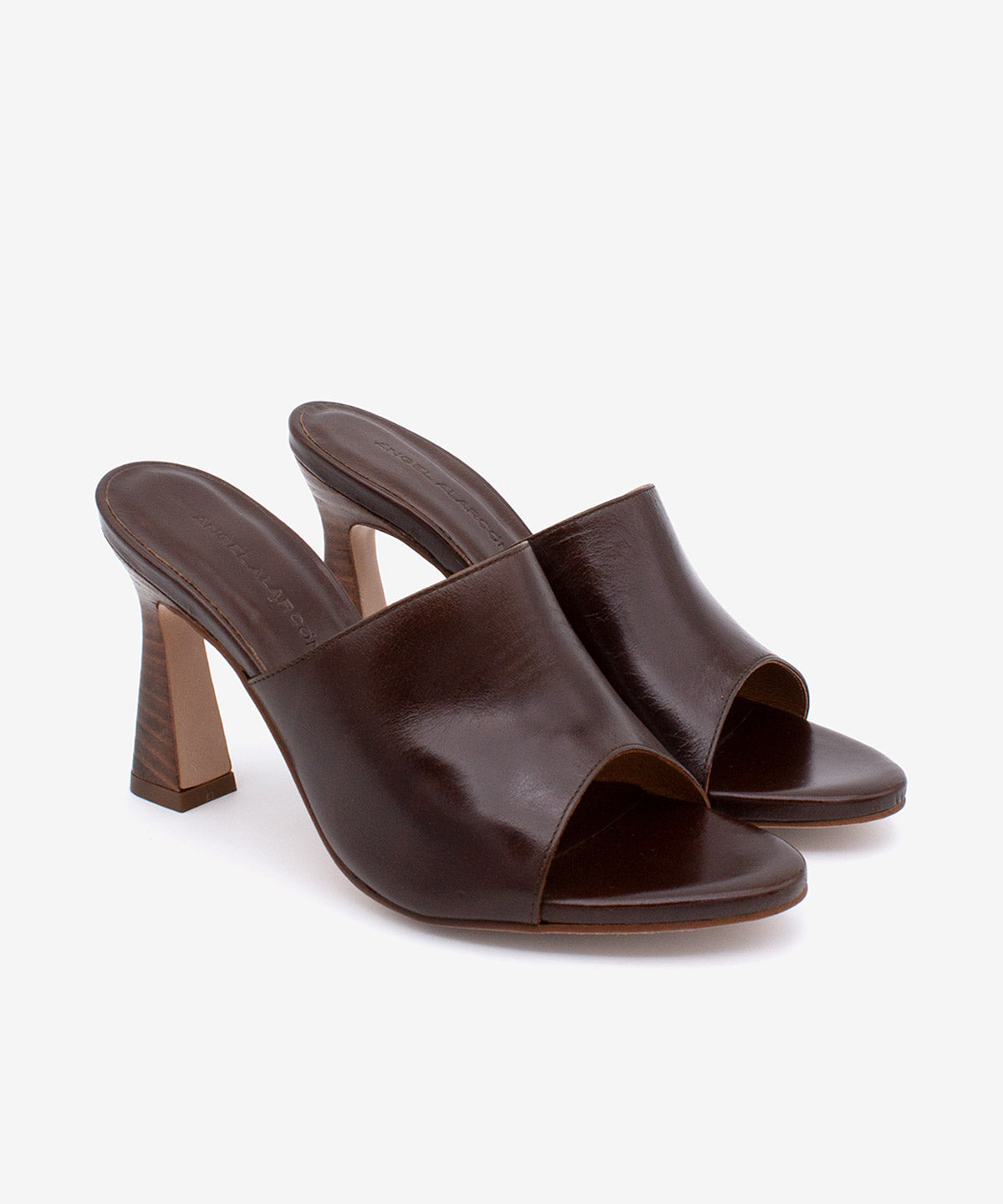 ALMAU – Mules de vestir elegantes con tacón alto efecto madera de piel texturizada – marrón – Talla 36 – Ángel Alarcón