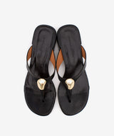 ZELMA – Sandalia de dedo de tacón bajo de piel texturizada – negro – Talla 39 – Ángel Alarcón