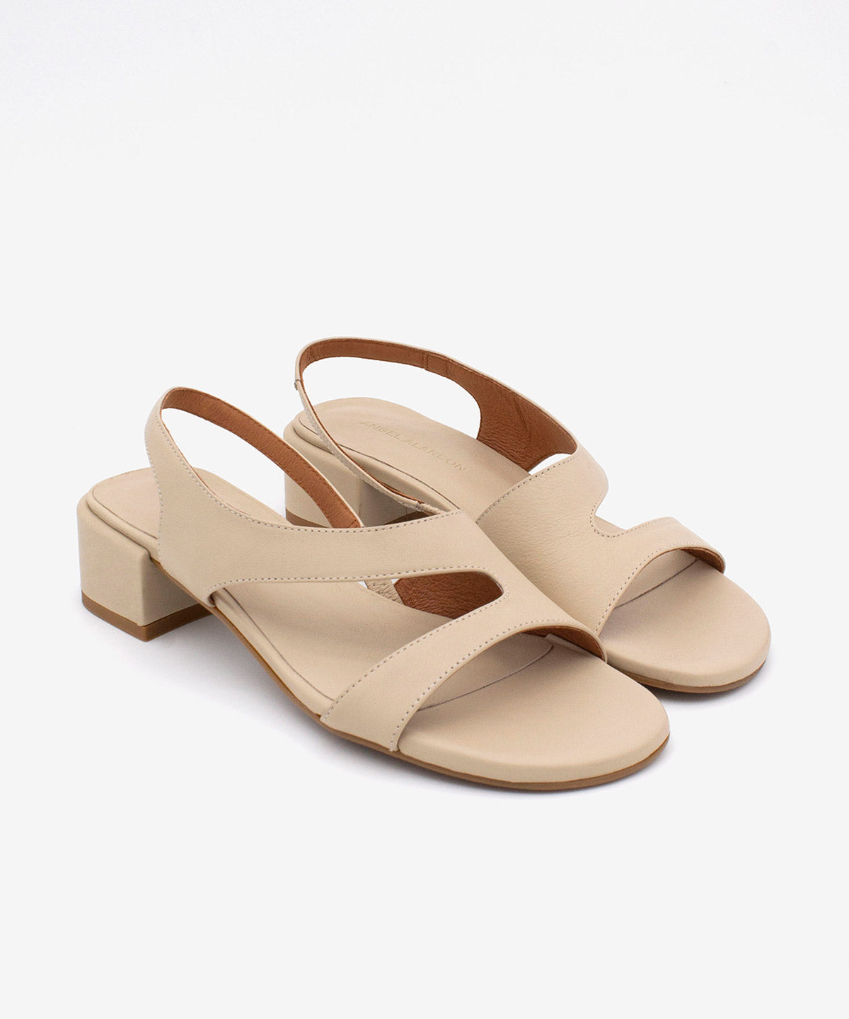 BASILIA – Sandalia de piel cómoda - Zapatos Negros - Zapatos de mujer Ángel Alarcón - Women Shoes 2026