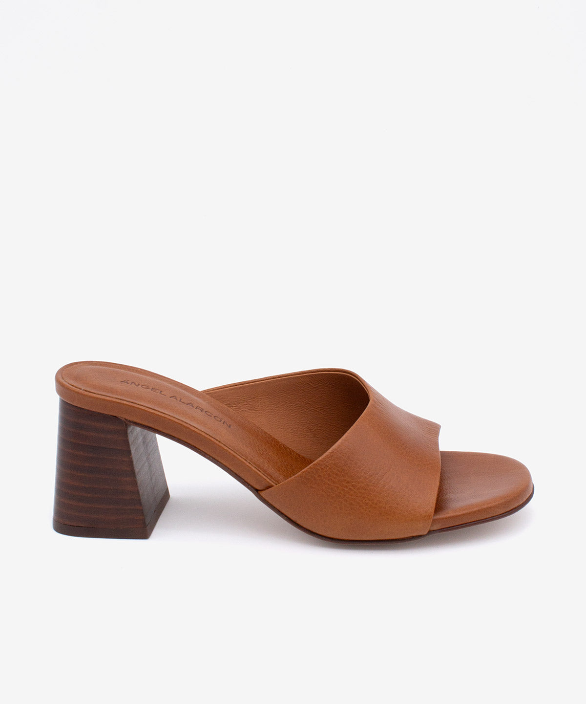PATRIZIA – Mule de piel natura con tacón alto ancho efecto madera – marrón – Talla 37 – Ángel Alarcón
