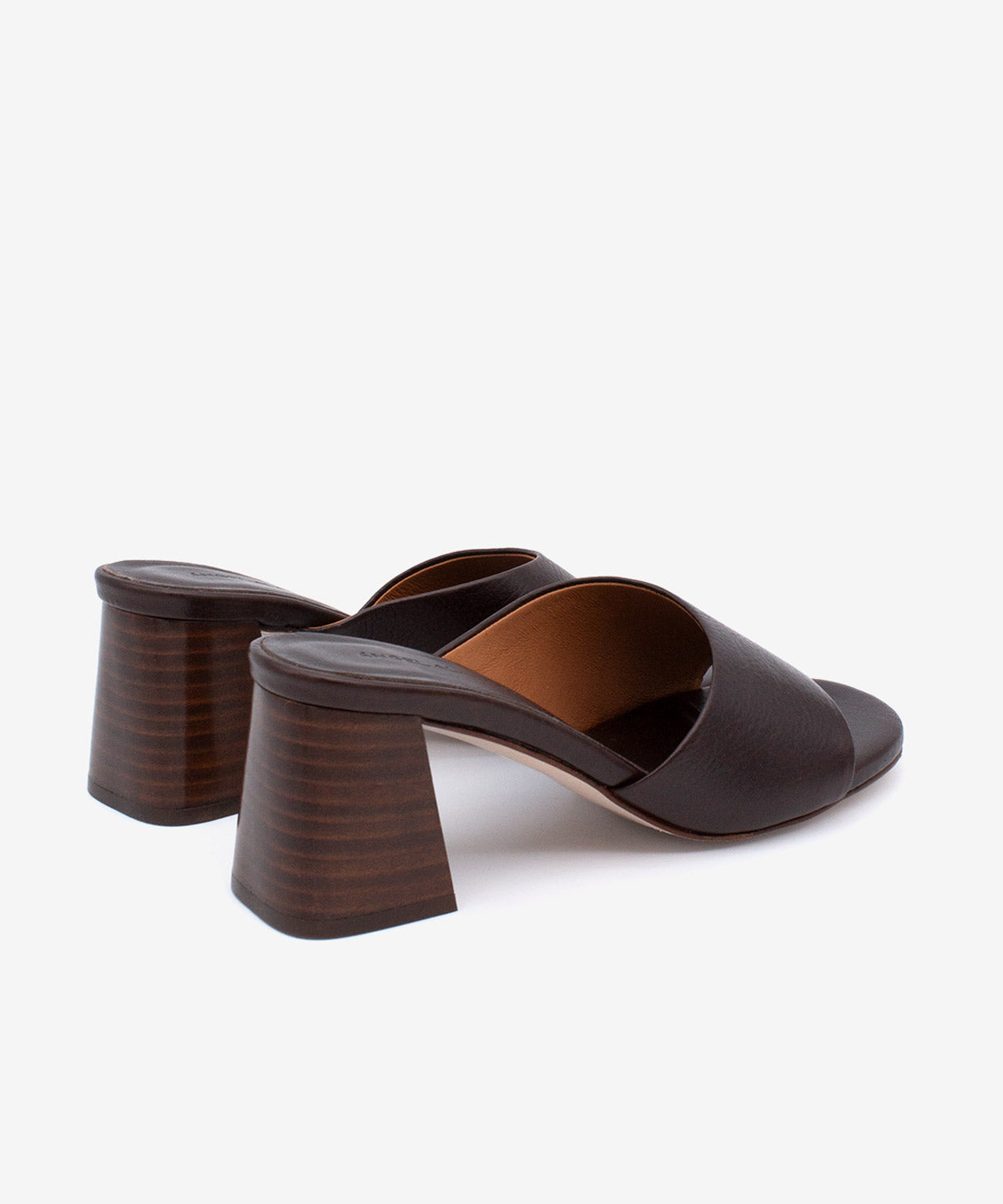 PATRIZIA – Mule de piel natura con tacón alto ancho efecto madera – marrón oscuro – Talla 36 – Ángel Alarcón