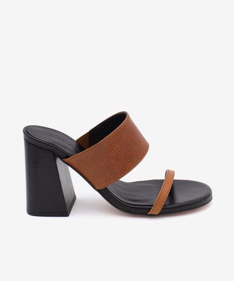 MARTA - Sandalia mule de dos tiras con tacón de diseño en piel natural - Zapatos marrones - Zapatos de mujer Ángel Alarcón - Women Shoes 2026