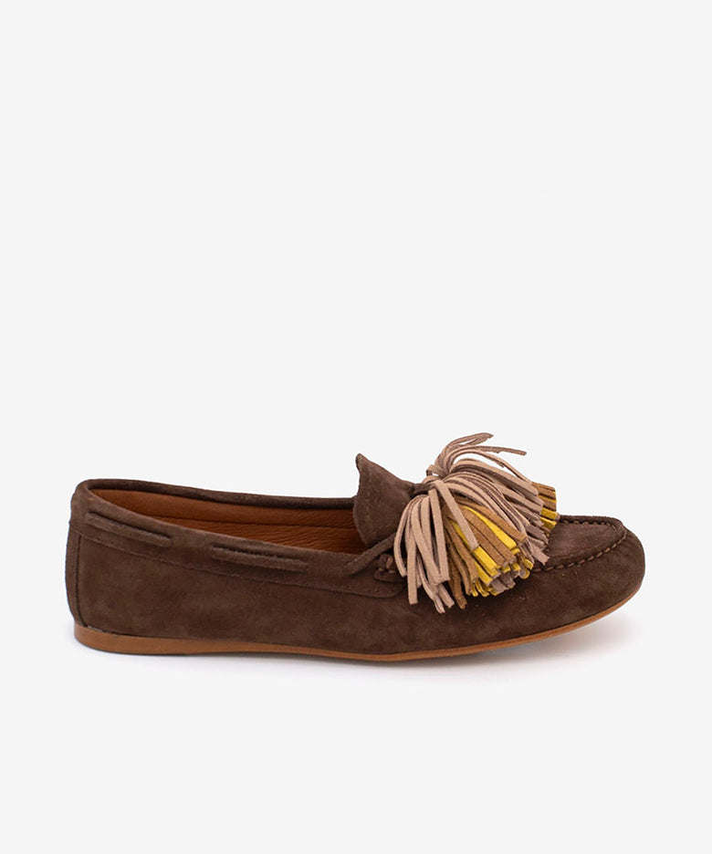 ENRICA – Mocasín kiowa plano con adorno de serraje – Talla 35 – Ángel Alarcón