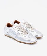 KESIA – Sneakers de piel metalizada con suela dentada – plata – Talla 36 – Ángel Alarcón