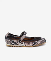 GINNA – Merceditas sneakerinas modernas y cómodas de piel print snake – negro – Talla 35 – Ángel Alarcón