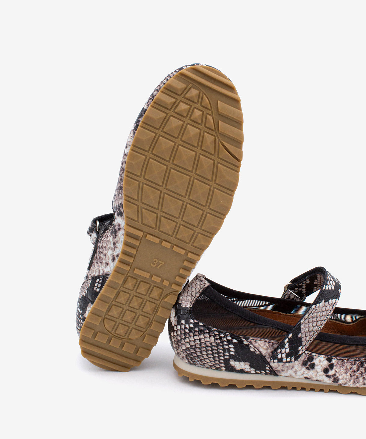 GINNA – Merceditas sneakerinas modernas y cómodas de piel print snake – negro – Talla 39 – Ángel Alarcón
