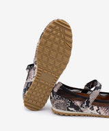 GINNA – Merceditas sneakerinas modernas y cómodas de piel print snake – negro – Talla 39 – Ángel Alarcón
