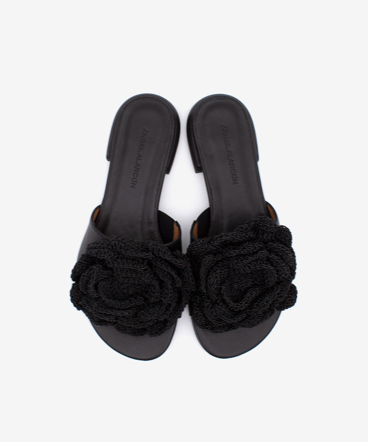 GIOVANNA – Mules de tacón plano con adorno de flor de crochet, sandalia en piel grano suave – negro – Talla 38 – Ángel Alarcón