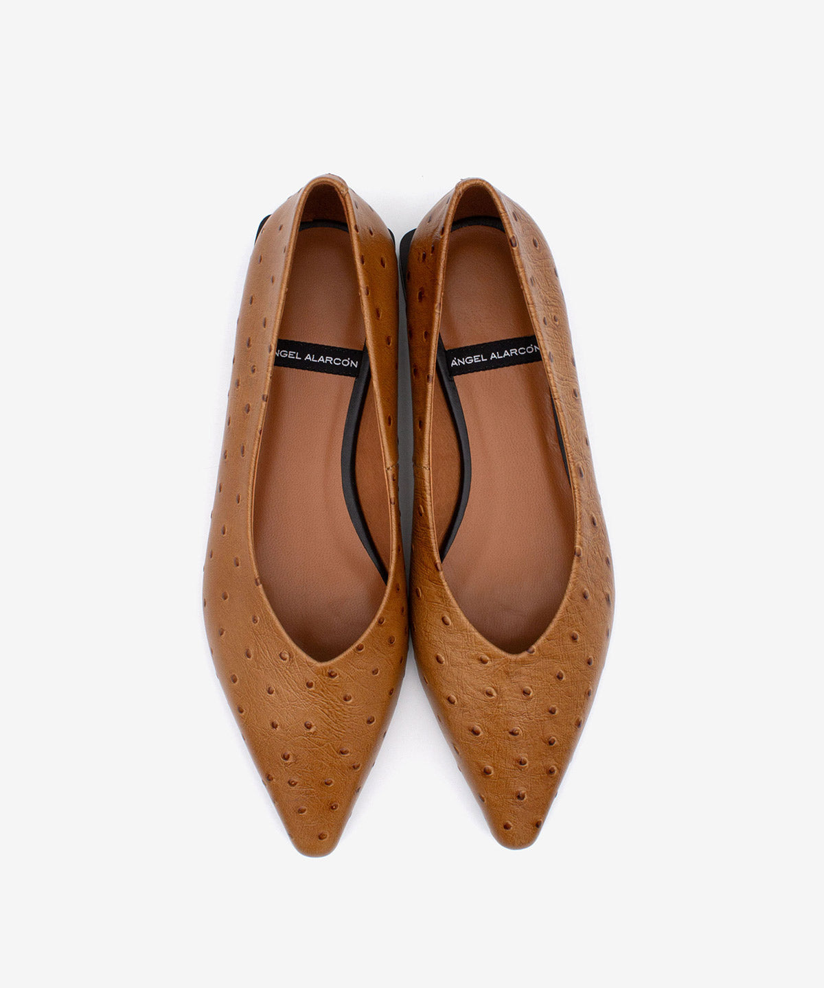 NAYU - Bailarina de puntera fina básicas de piel print avestruz - Zapatos color camel - Zapatos de mujer Ángel Alarcón - Women Shoes 2026