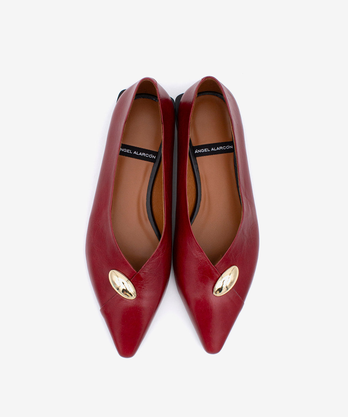 ELINA - Bailarina de mujer con escote en V y adorno dorado en piel texturizada - Zapatos burdeos - Zapatos de mujer Ángel Alarcón - Women Shoes 2026
