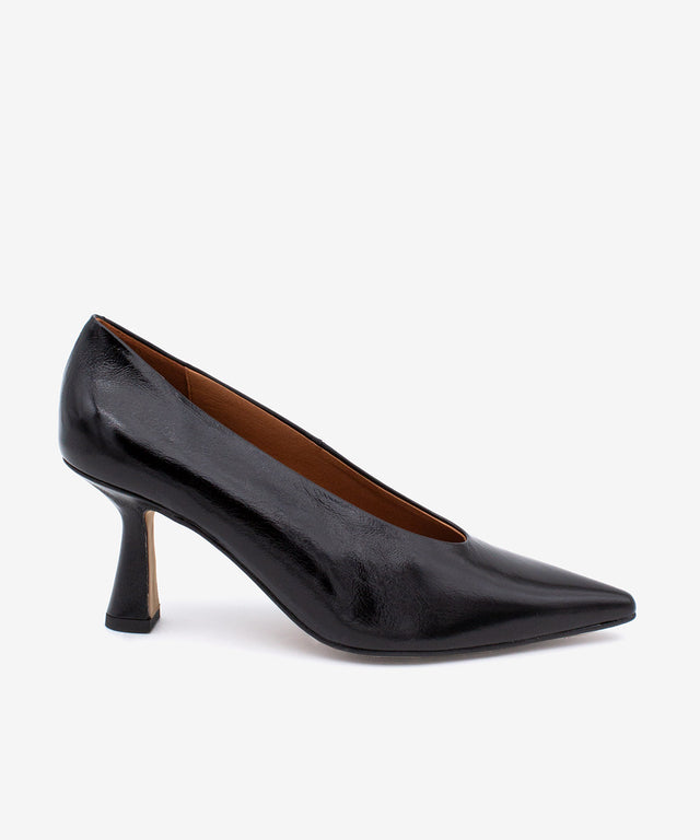 DAVINA - Salón de tacón alto con escote en V en piel brillante texturizada - Zapatos Negros - Zapatos de mujer Ángel Alarcón - Women Shoes 2026