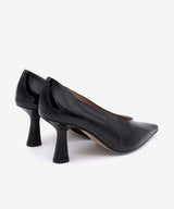 DAVINA - Salón de tacón alto con escote en V en piel brillante texturizada - Zapatos Negros - Zapatos de mujer Ángel Alarcón - Women Shoes 2026