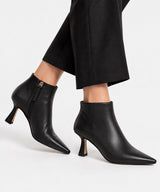 KAYLA - Botín de tacón alto con puntera fina en piel lisa - Zapatos Negros - Zapatos de mujer Ángel Alarcón - Women Shoes 2026