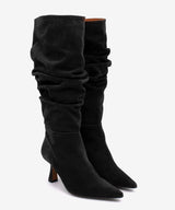 KEIRA - Bota alta de caña fruncida y tacón fino de serraje - Zapatos Negros - Zapatos de mujer Ángel Alarcón - Women Shoes 2026