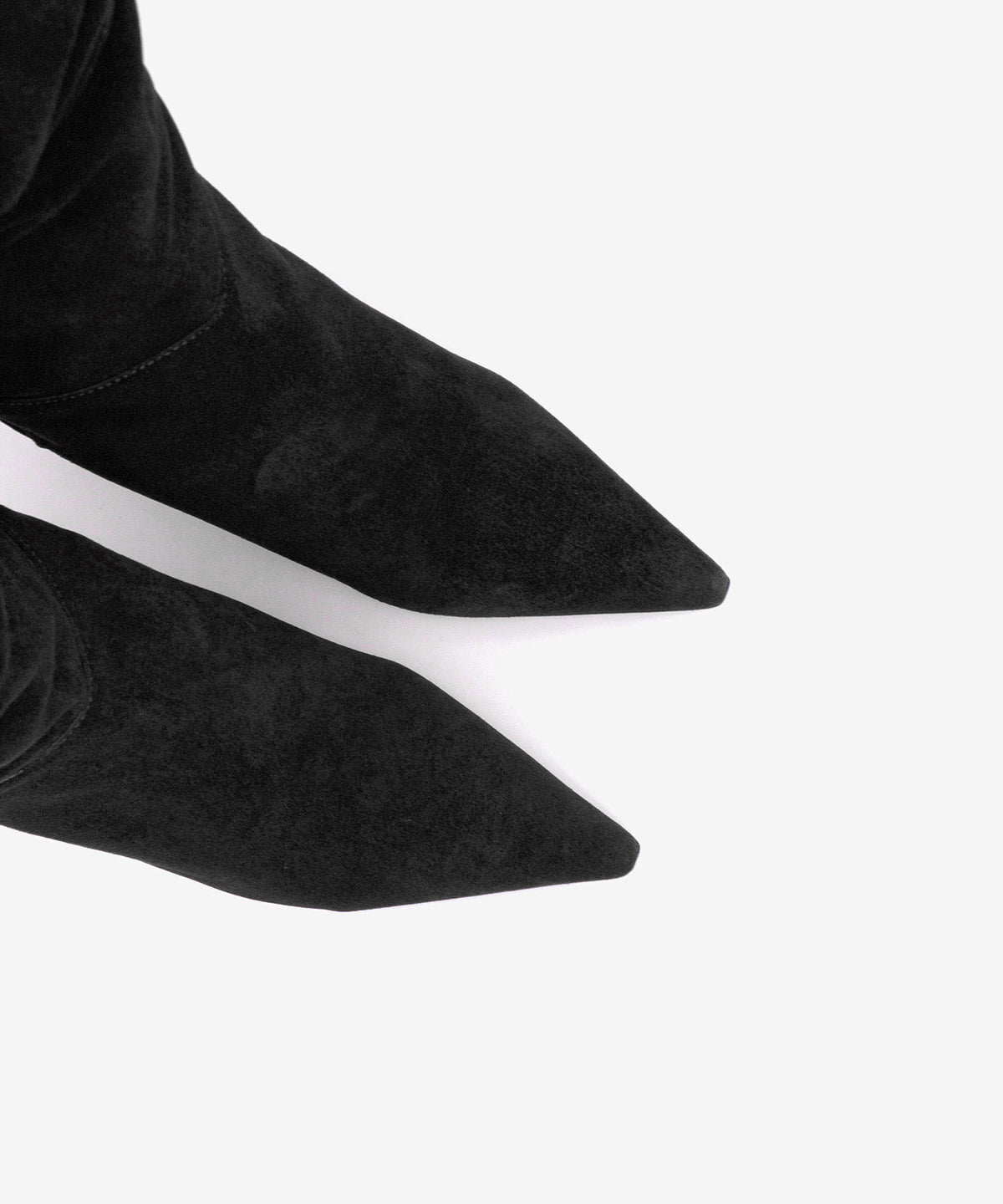 KEIRA - Bota alta de caña fruncida y tacón fino de serraje - Zapatos Negros - Zapatos de mujer Ángel Alarcón - Women Shoes 2026