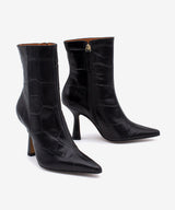 MIRIAM - Botín de tacón muy alto con puntera fina en piel print croco - Zapatos Negros - Zapatos de mujer Ángel Alarcón - Women Shoes 2026