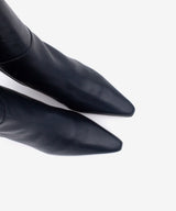 GEORGIA - Bota alta de tacón bajo con puntera fina de piel lisa - Zapatos azul oscuro - Zapatos de mujer Ángel Alarcón - Women Shoes 2026