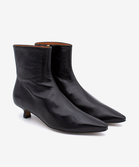 DOROTHEA - Botín de tacón kitten con puntera fina de piel texturizada - Zapatos Negros - Zapatos de mujer Ángel Alarcón - Women Shoes 2026