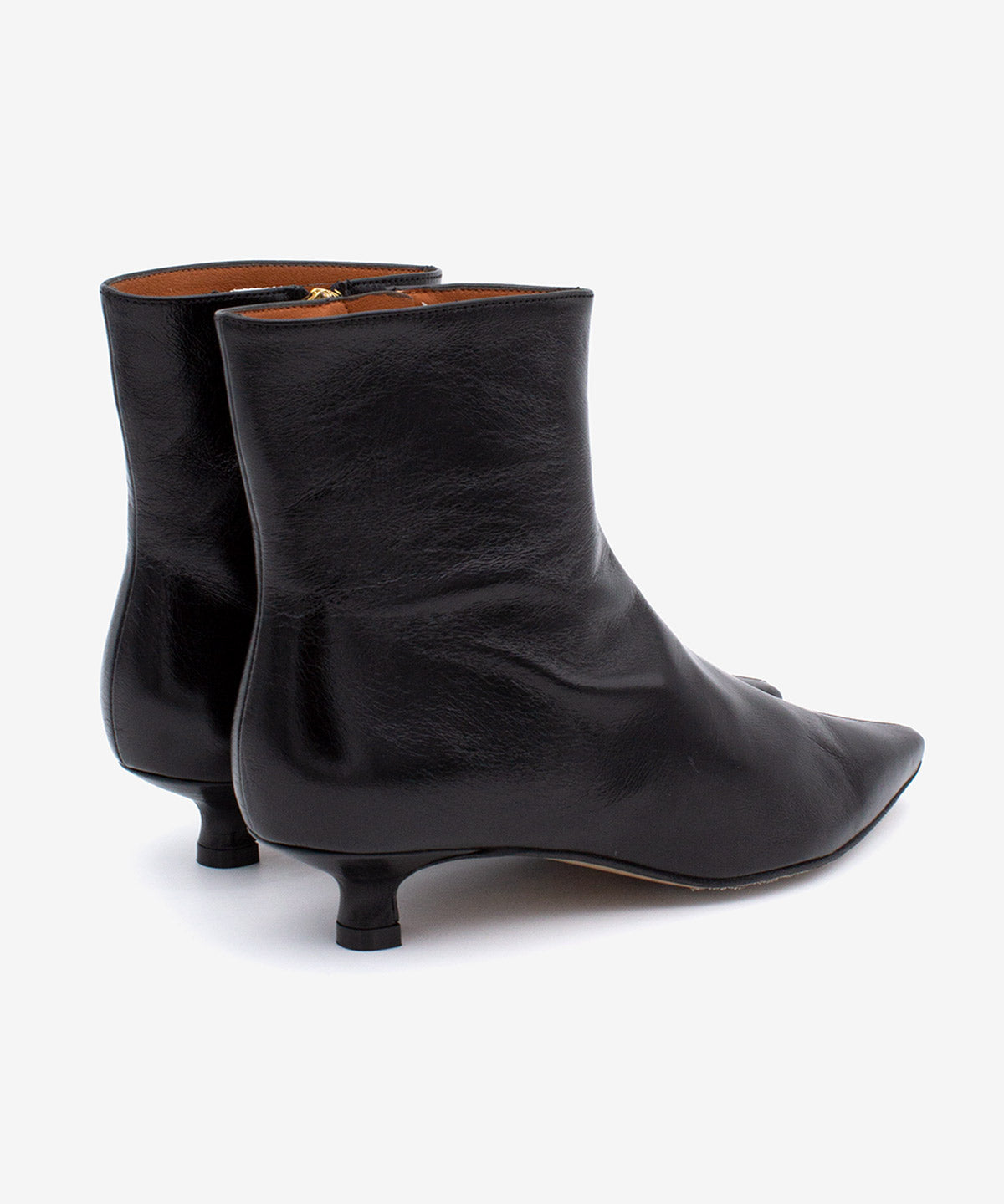DOROTHEA - Botín de tacón kitten con puntera fina de piel texturizada - Zapatos Negros - Zapatos de mujer Ángel Alarcón - Women Shoes 2026