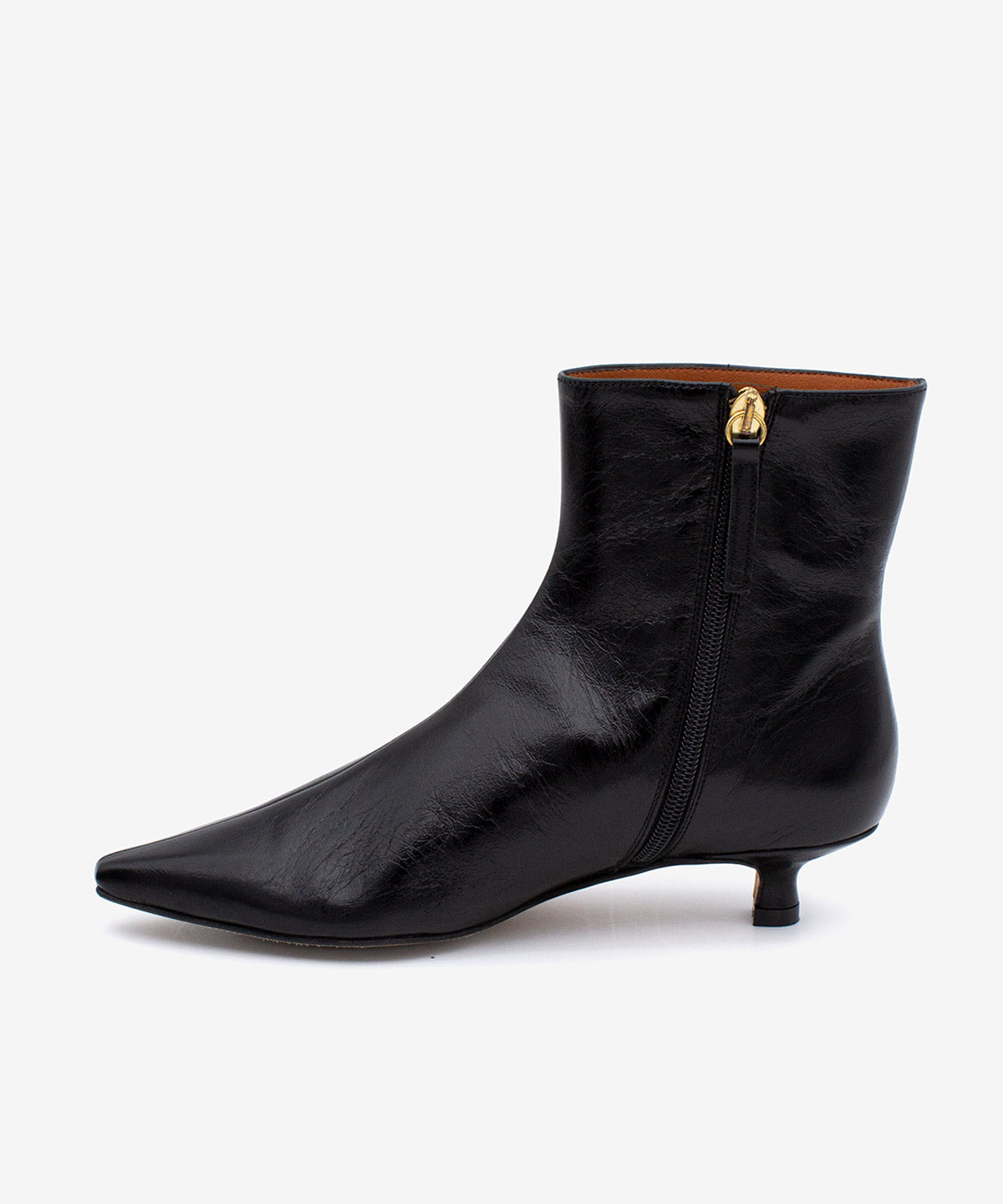 DOROTHEA - Botín de tacón kitten con puntera fina de piel texturizada - Zapatos Negros - Zapatos de mujer Ángel Alarcón - Women Shoes 2026