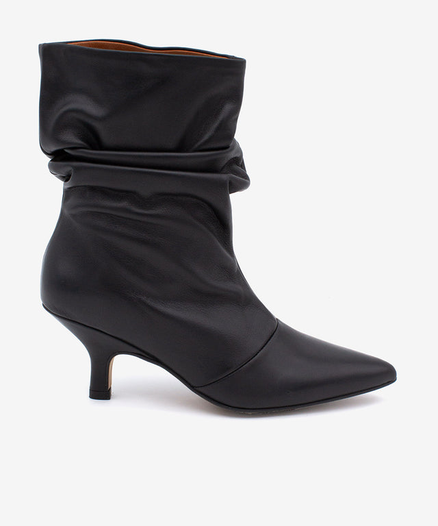 LISETTE - Botín arrugado de tacón fino cómodo en piel - Zapatos Negros - Zapatos de mujer Ángel Alarcón - Women Shoes 2026