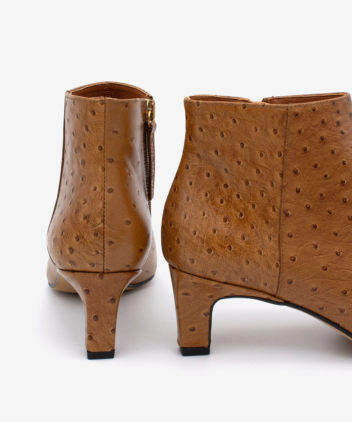 NATALIA - Botín de tacón bajo de piel print avestruz - Zapatos color camel - Zapatos de mujer Ángel Alarcón - Women Shoes 2026