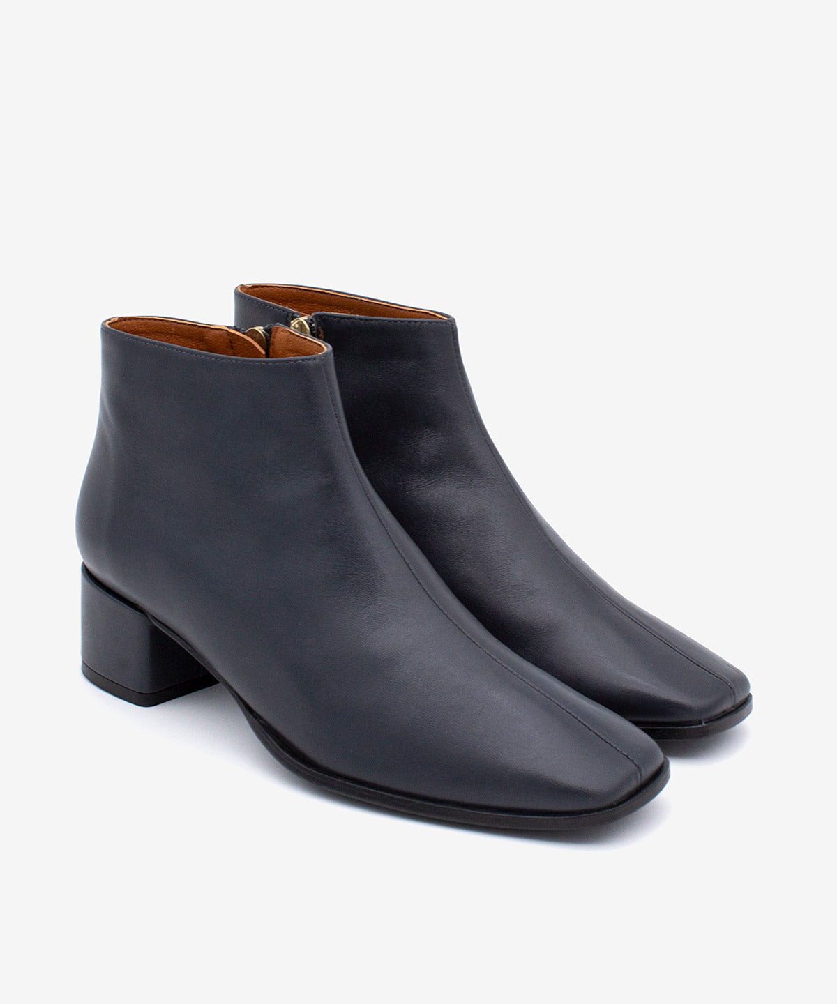 ARWEN - Botín cómodo de tacón ancho con puntera cuadrada de piel lisa - Zapatos Negros - Zapatos de mujer Ángel Alarcón - Women Shoes 2026
