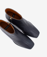 ARWEN - Botín cómodo de tacón ancho con puntera cuadrada de piel lisa - Zapatos Negros - Zapatos de mujer Ángel Alarcón - Women Shoes 2026