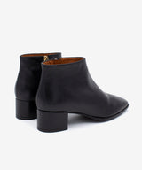 ARWEN - Botín cómodo de tacón ancho con puntera cuadrada de piel lisa - Zapatos Negros - Zapatos de mujer Ángel Alarcón - Women Shoes 2026