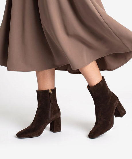 DRIMIA - Botín de tacón alto y ancho de serraje - Zapatos m. oscuro - Zapatos de mujer Ángel Alarcón - Women Shoes 2026