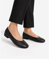 KATYA - Bailarina de mujer de tacón bajo cómodo de piel suave - Zapatos Negros - Zapatos de mujer Ángel Alarcón - Women Shoes 2026