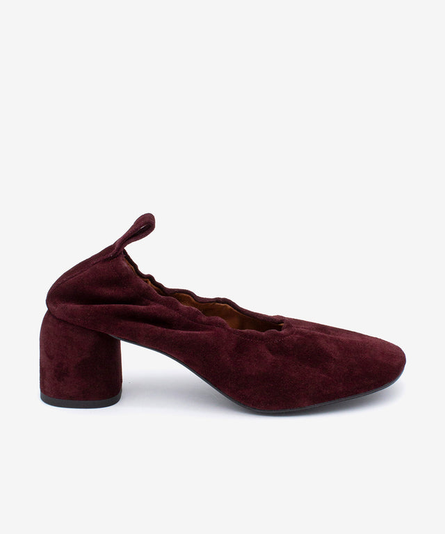 ASTRID - Zapato de salón rock&roll con ajuste elástico de serraje - Zapatos taupe - Zapatos de mujer Ángel Alarcón - Women Shoes 2026