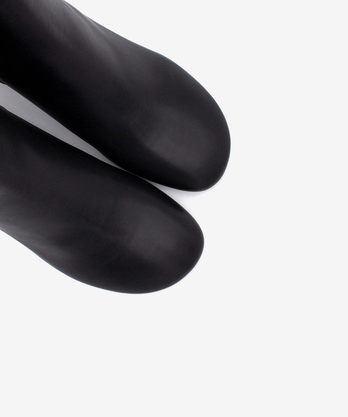 MURIELLE - Botín de mujer de tacón de diseño con puntera redonda de piel suave - Zapatos Negros - Zapatos de mujer Ángel Alarcón - Women Shoes 2026